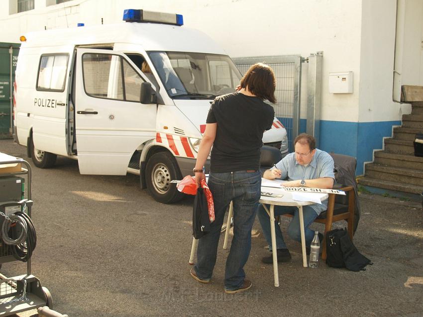 Diebesgut sichergestellt Koeln Poll Siegburgerstr P39.JPG